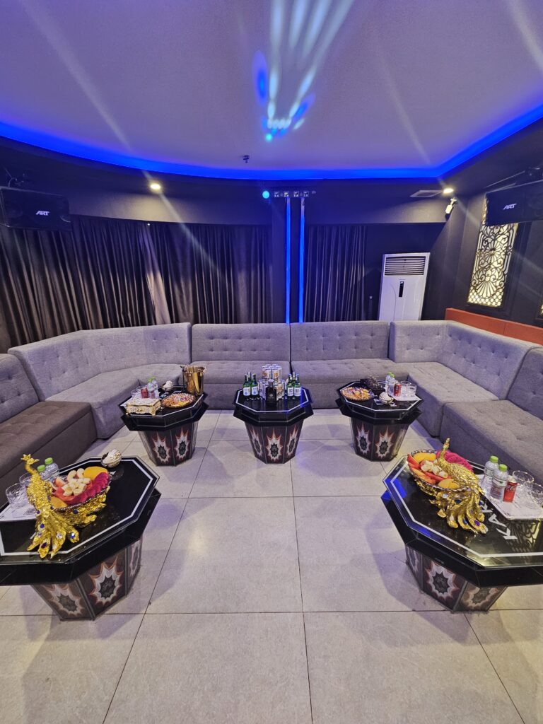 다낭 업타운 가라오케 소형룸 Danang karaoke small VIP room